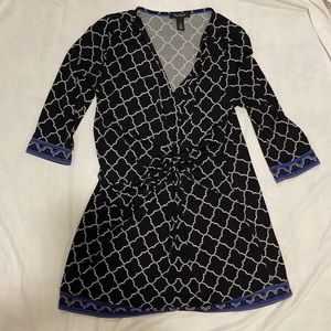 White House Black Market Size L 3/4 Sleeve Tunic Top